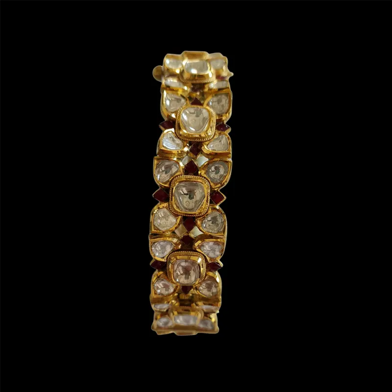 Pearl Kada – view 2